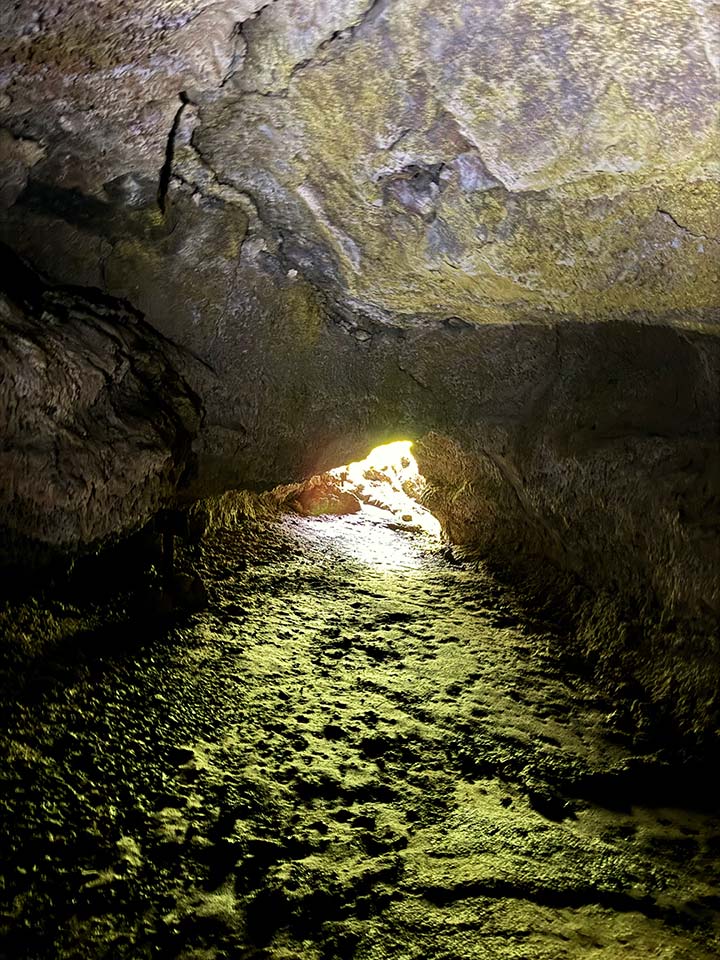 Mansergala Galápagos experiencias únicas cuevas