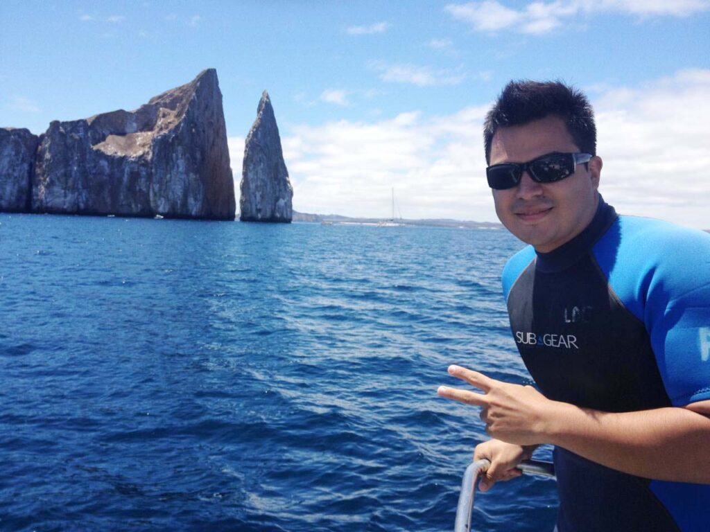 Mansergala Galápagos experiencias únicas - mar abierto