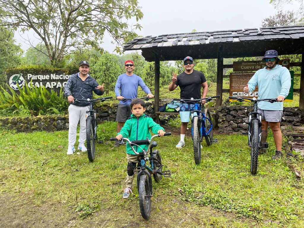 Ibikes Mansergala Galápagos turismo Familiar
